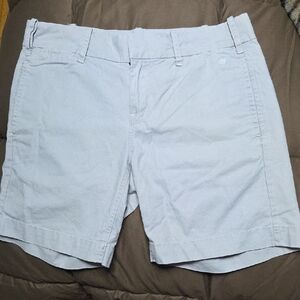 G1 Paper Twill. Women's Classic Light Gray Bermuda Shorts